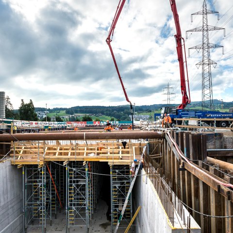 AB180628-N-015.jpg