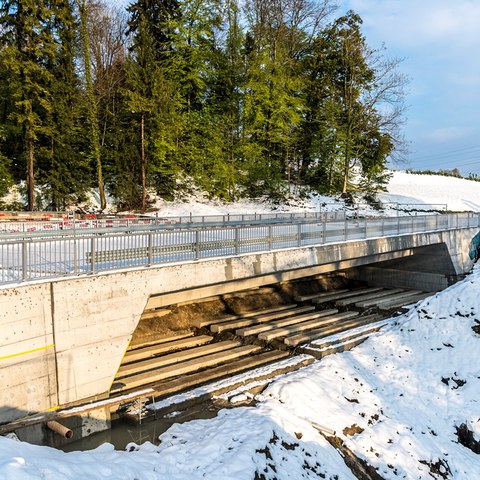 AB170424-N-011.jpg