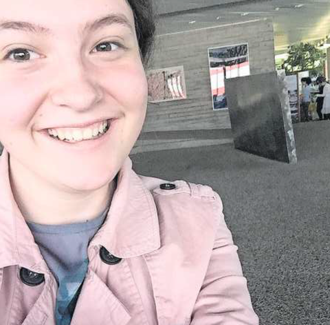 Anina, wetsch ned au chli Ketschööp zum Cordon bleu?» Anina, wetsch ned au chli Ketschööp zum Cordon bleu?»