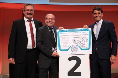 Kanton Zug gewinnt in Berlin E-Government-Preis