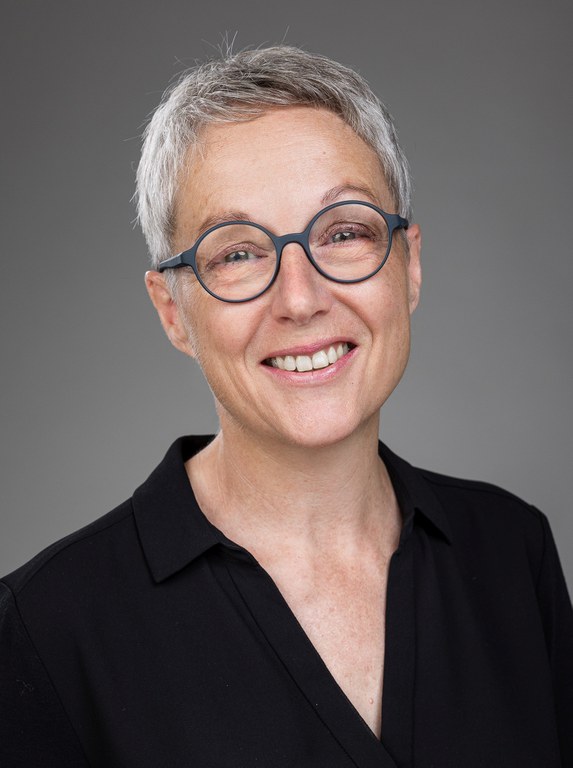 Heiz Esther Heiz Esther