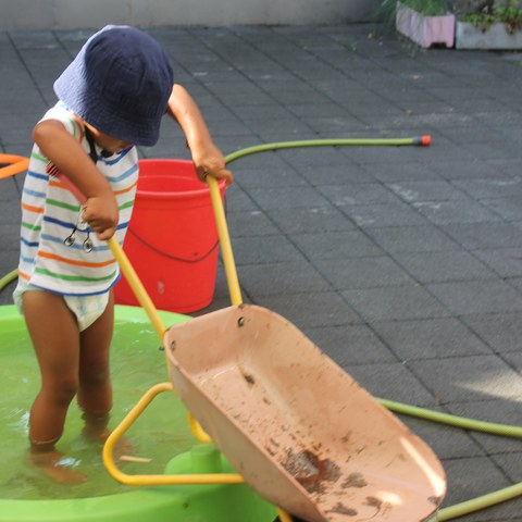 Wasser ausleeren