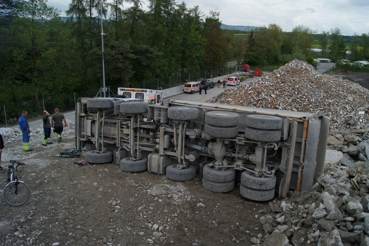 Umgekippter Lastwagen