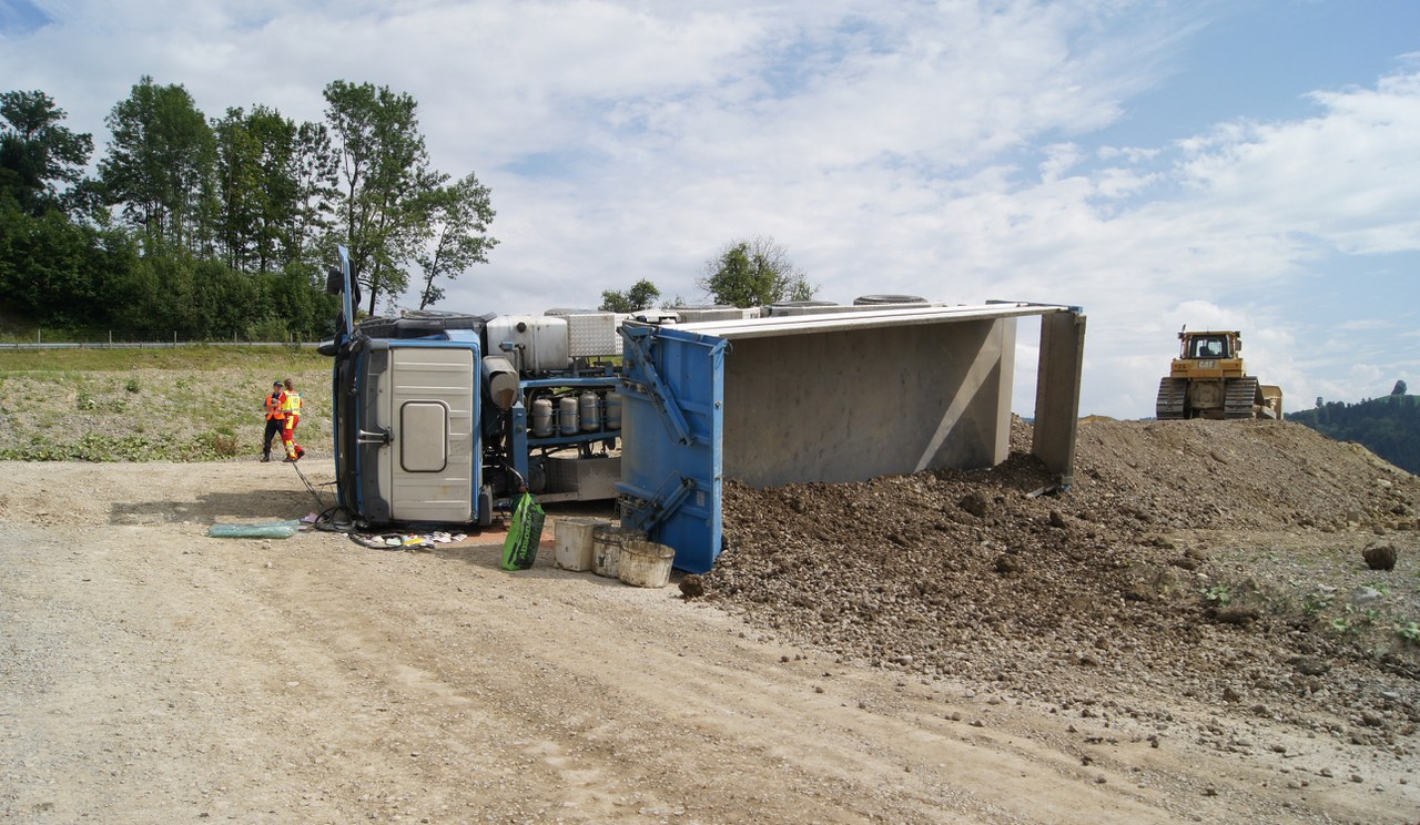 Umgekippter Lastwagen