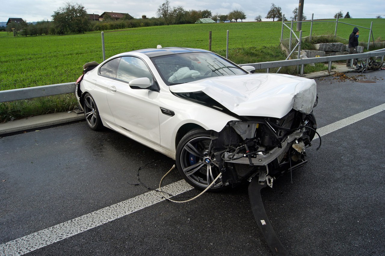 Kein Personenschaden, hoher Blechschaden