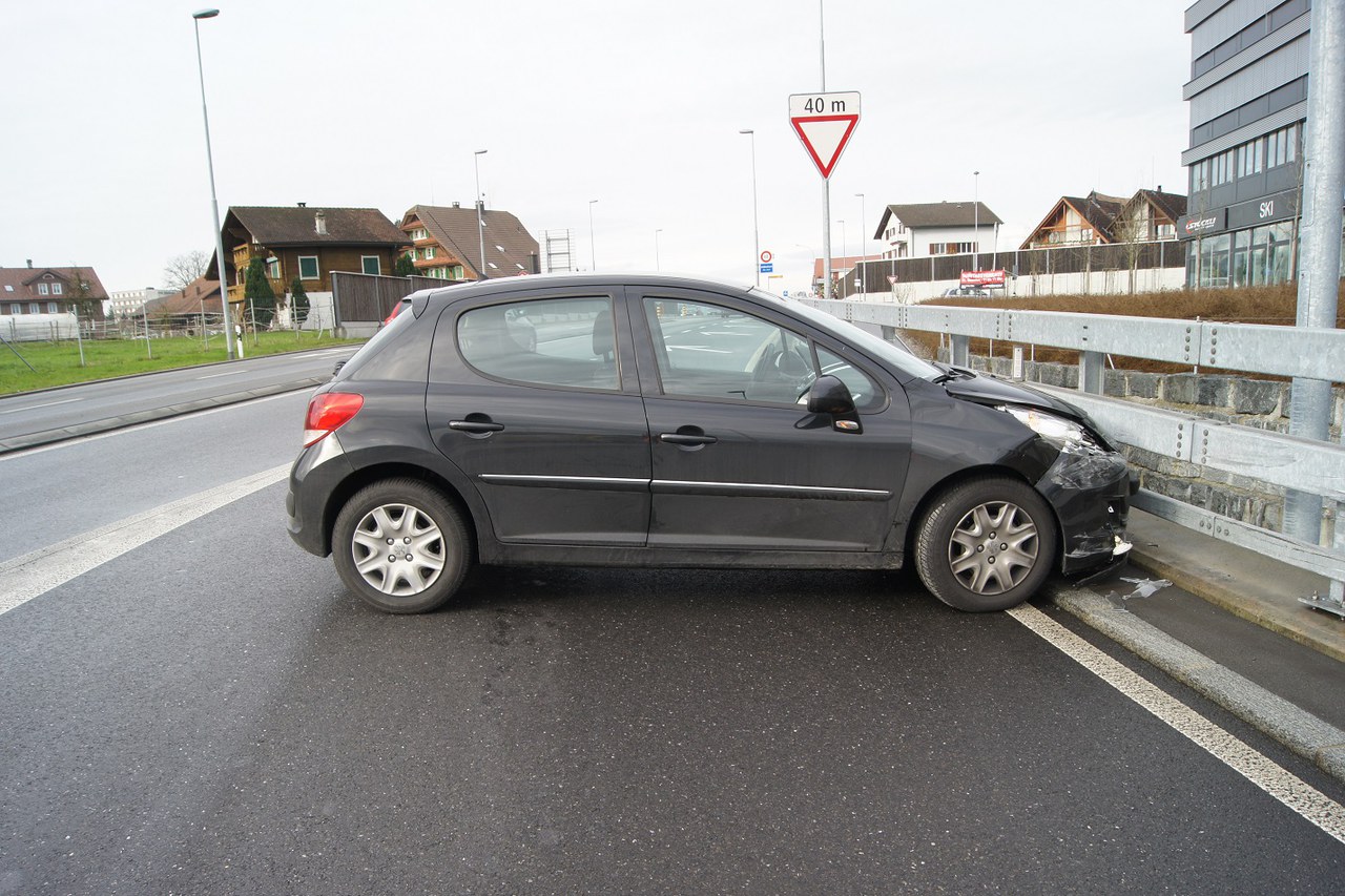 Unfall bei der Ausfahrt Cham