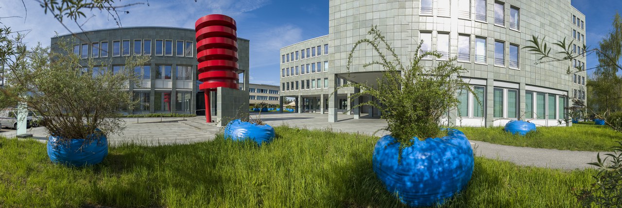 Blick auf Verwaltungsgebäude in der Aabachstrasse